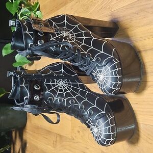 Demonia Spiderweb Torment Boots